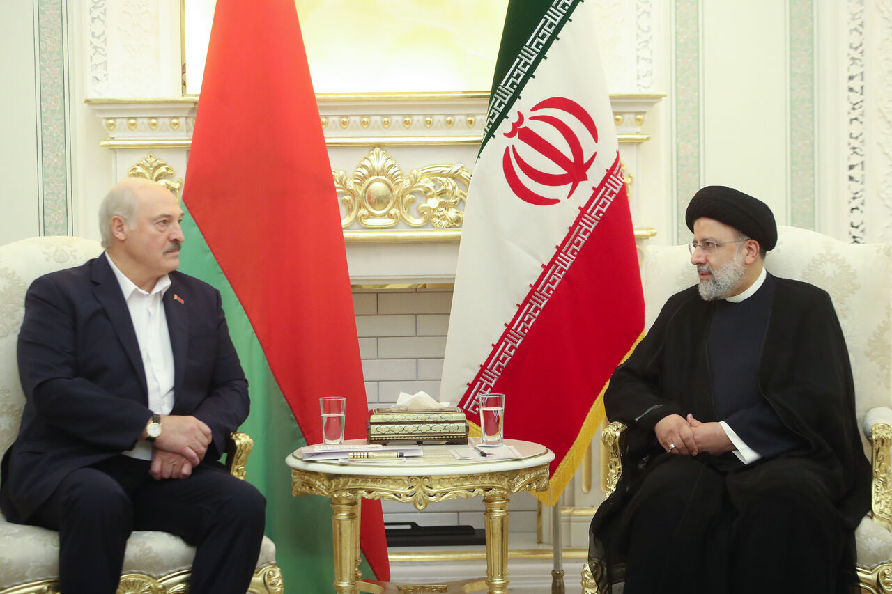 Президент Беларуси А.Лукашенко и президент Ирана Х.Рухани, Циндао, 2018 г.